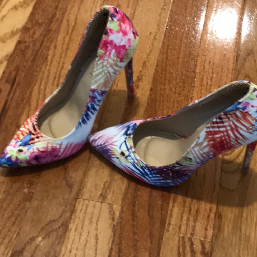 NWOT~Liliana~Cute Heels~~๐๐งก - Picture 6 of 6